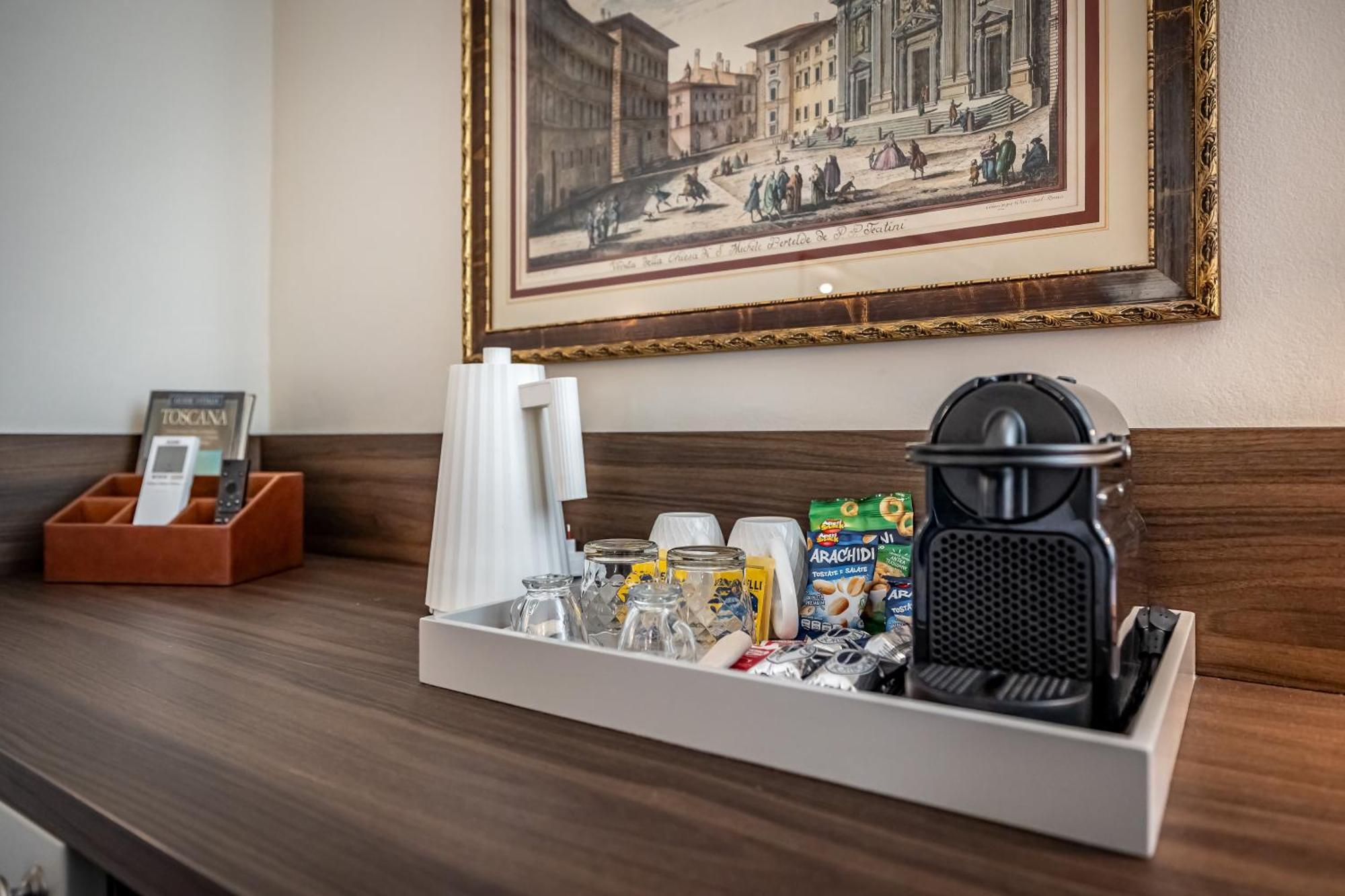 Dimora Collection - Le Corti - Boutique Luxury Suites In A Restored 13Th Century Convent, With Sauna And Gym (Adults Only) Florens Exteriör bild